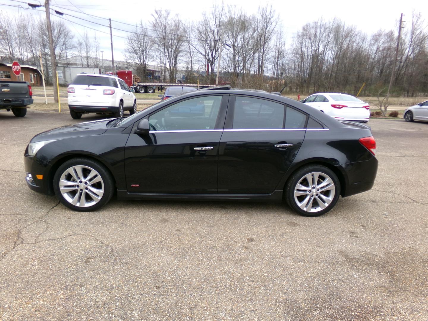 2013 Carbon Flash Metallic /Black Chevrolet Cruze LTZ (1G1PG5SBXD7) with an 1.4L Turbo engine, automatic transmission, located at 401 First NE, Bearden, AR, 71720, (870) 687-3414, 33.726528, -92.611519 - Photo#1